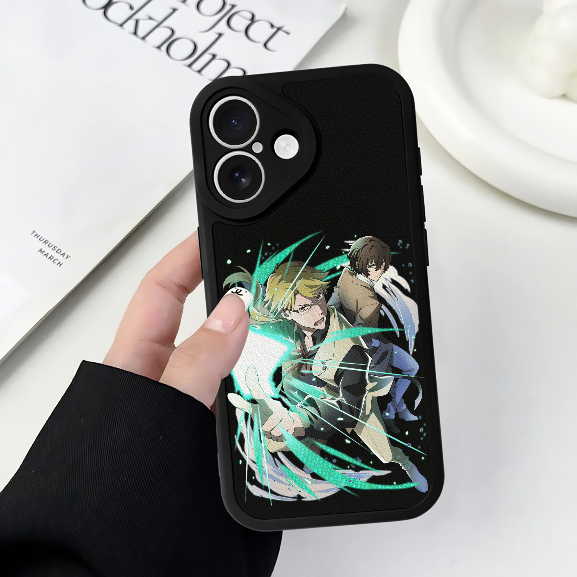 （画像用） 文豪ストレイドッグス Bungo Stray Dogs 【iPhone 16シリーズ対応】シリコンスマホケース（レザー調） 材質：シリコン